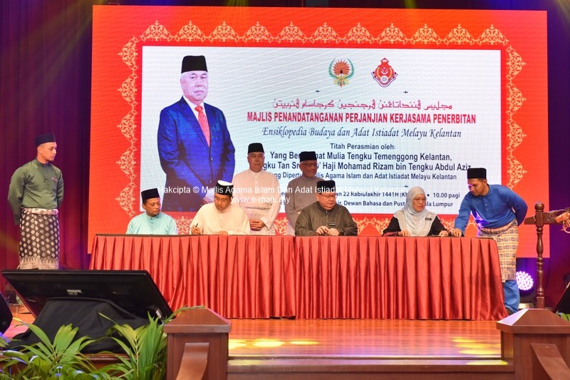 2019 Majlis Penandatanganan Perjanjian Kerjasama Penerbitan Ensiklopedia Budaya Dan Adat Istiadat Melayu Kelantan (EBAIK)