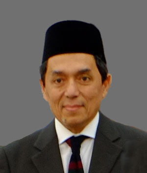 Yang Berbahagia Dato’ Nik Kamaruddin bin Ismail