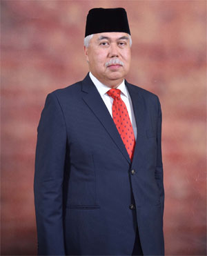 YBM Tengku Tan Sri Dato’ Haji Mohamad Rizam Bin Tengku Abdul Aziz